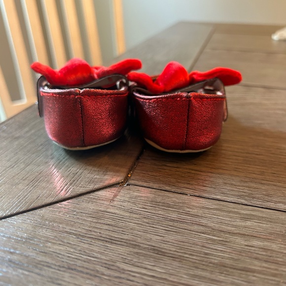 Glittery Red Non-Slip Shoes- Baby Size 5 - Picture 3 of 8